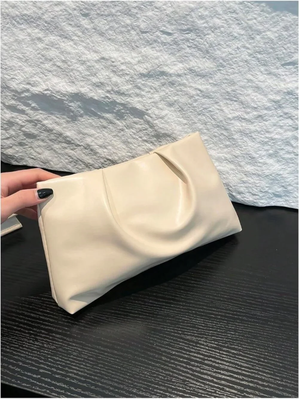 👜Women's Beige PU Leather Clutch Purses Small Zipper Elegant Ruched Handbag